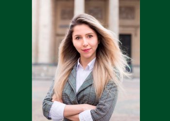 Destacada externadista triunfa en París