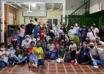 Reconocimiento a la entrega y labor social