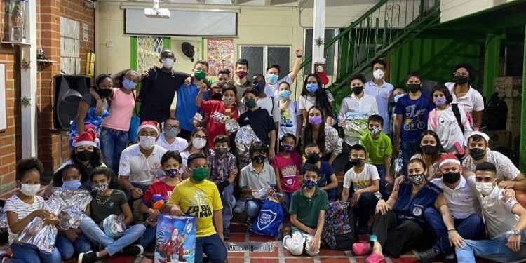 Reconocimiento a la entrega y labor social