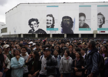 Cerca de 1.300 jóvenes llegaron al campus de la Universidad Nacional para conocerlo