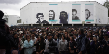 Cerca de 1.300 jóvenes llegaron al campus de la Universidad Nacional para conocerlo