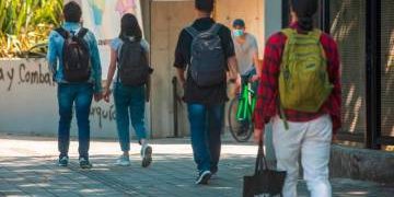 Universidades se unen a guerra de precios con diferentes becas y líneas de créditos